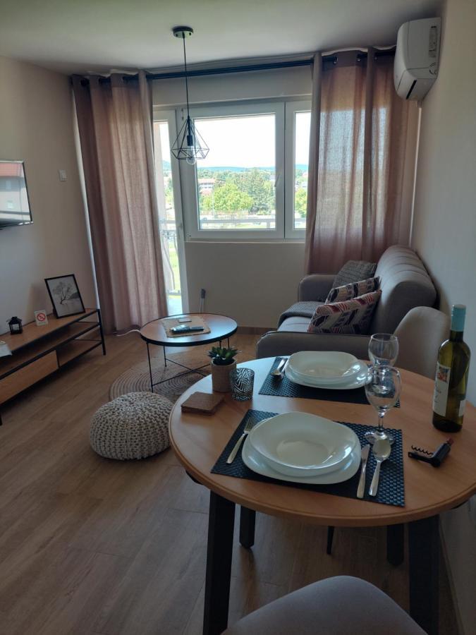 M Apartments โซโคบานยา ภายนอก รูปภาพ